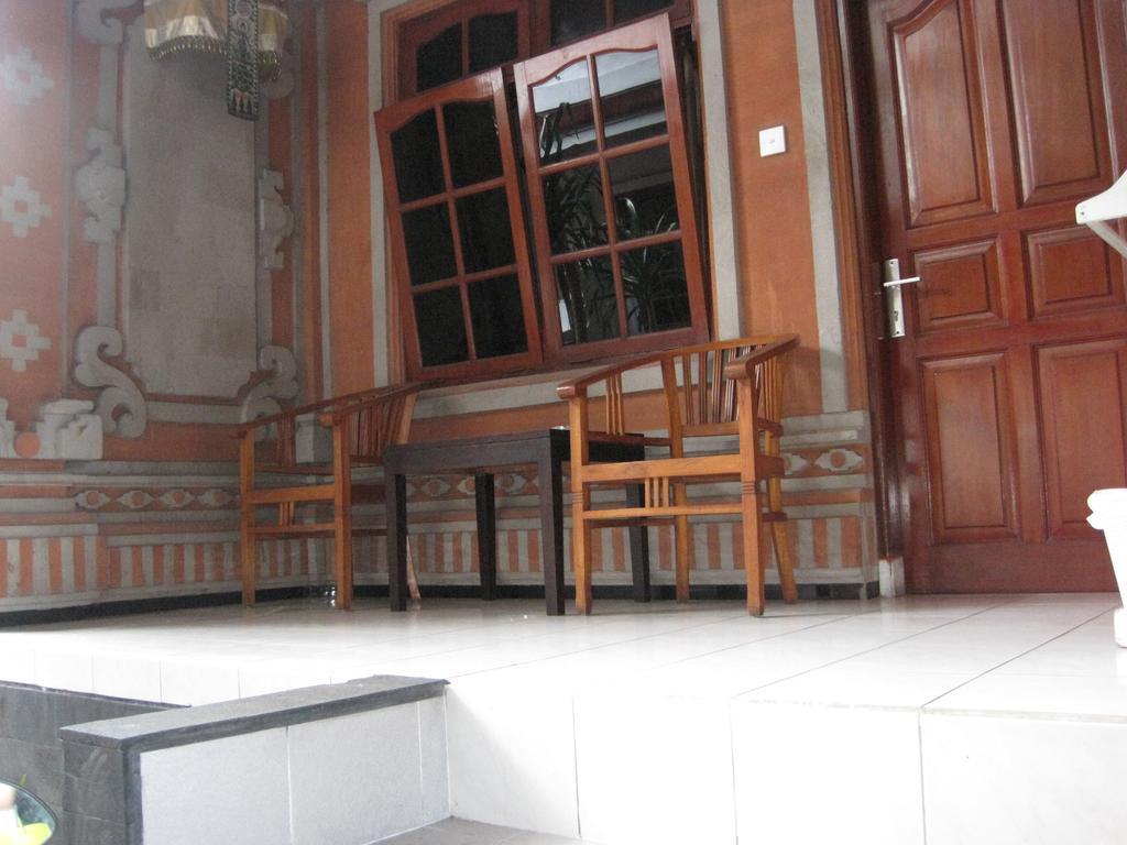 Taman Mekar Beach Inn Кута Екстериор снимка