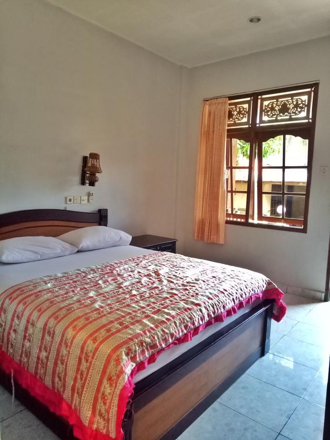 Taman Mekar Beach Inn Кута Екстериор снимка