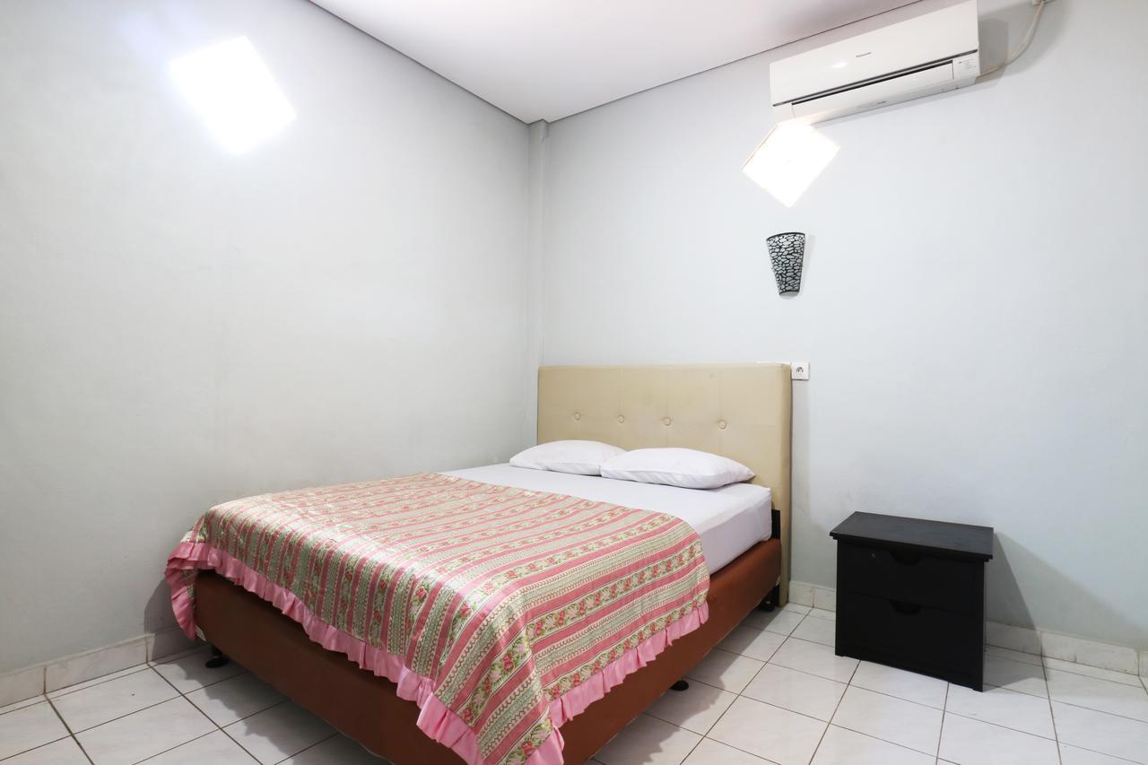 Taman Mekar Beach Inn Кута Екстериор снимка