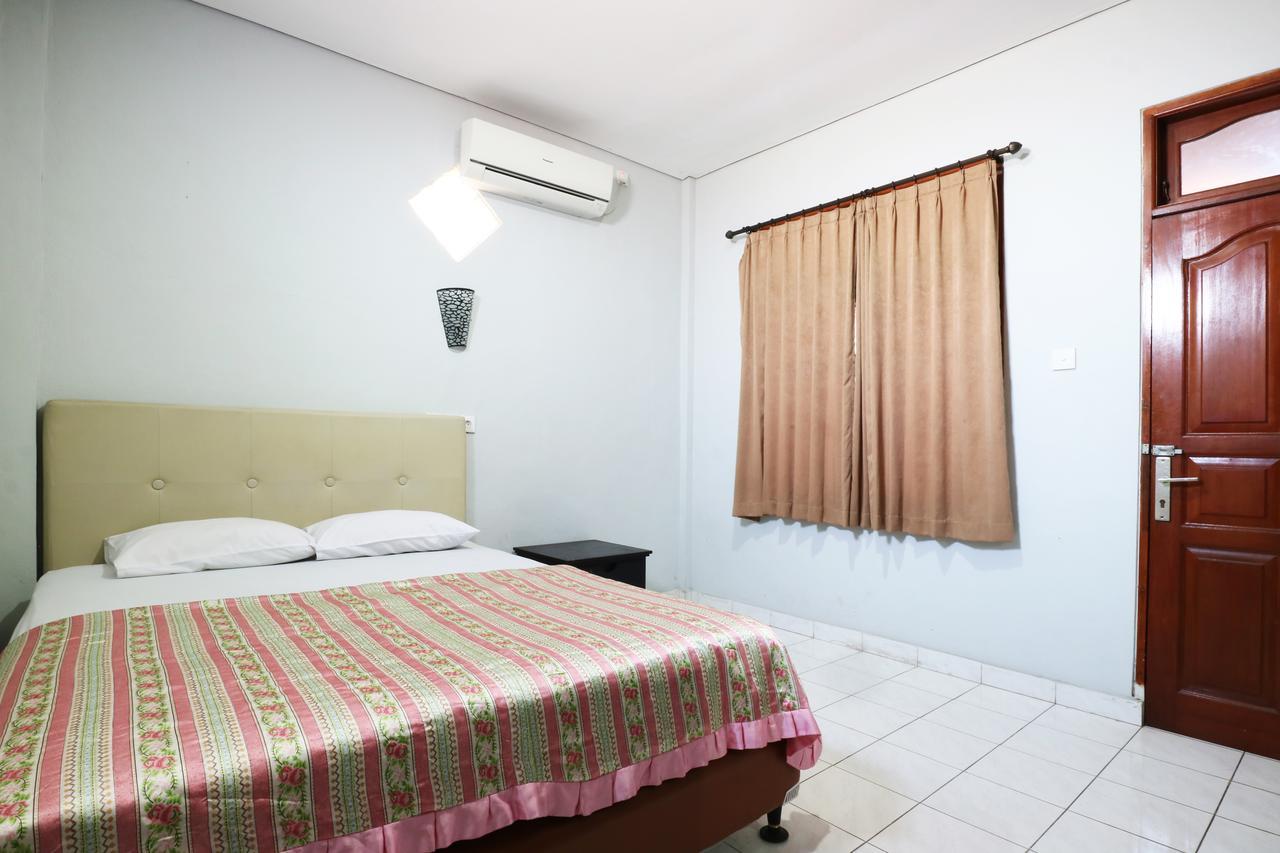 Taman Mekar Beach Inn Кута Екстериор снимка